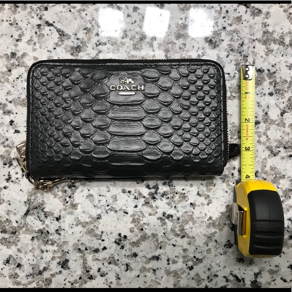 Coach Madison Double Zip Phone Wallet Wristlet - Picture 6 of 6